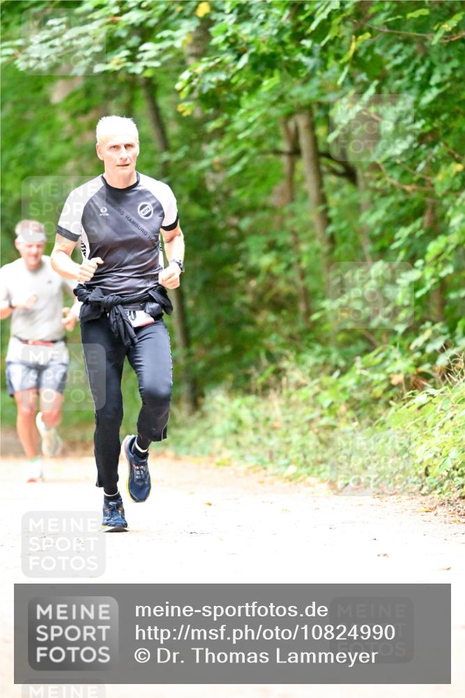 11.10.2026 - Bramfelder Halbmarathon 2026 Dr. Thomas Lammeyer http://msf.ph/oto/10824990 11.10.2026 10:46:58 Laufen  meine-sportfotos.de