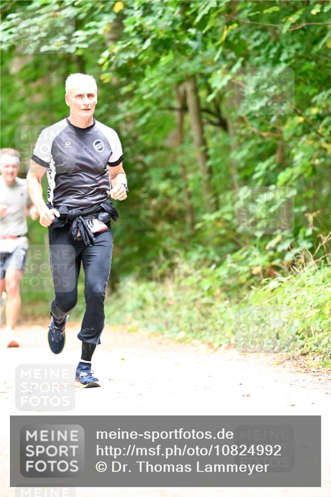 11.10.2026 - Bramfelder Halbmarathon 2026 Dr. Thomas Lammeyer http://msf.ph/oto/10824992 11.10.2026 10:46:58 Laufen  meine-sportfotos.de