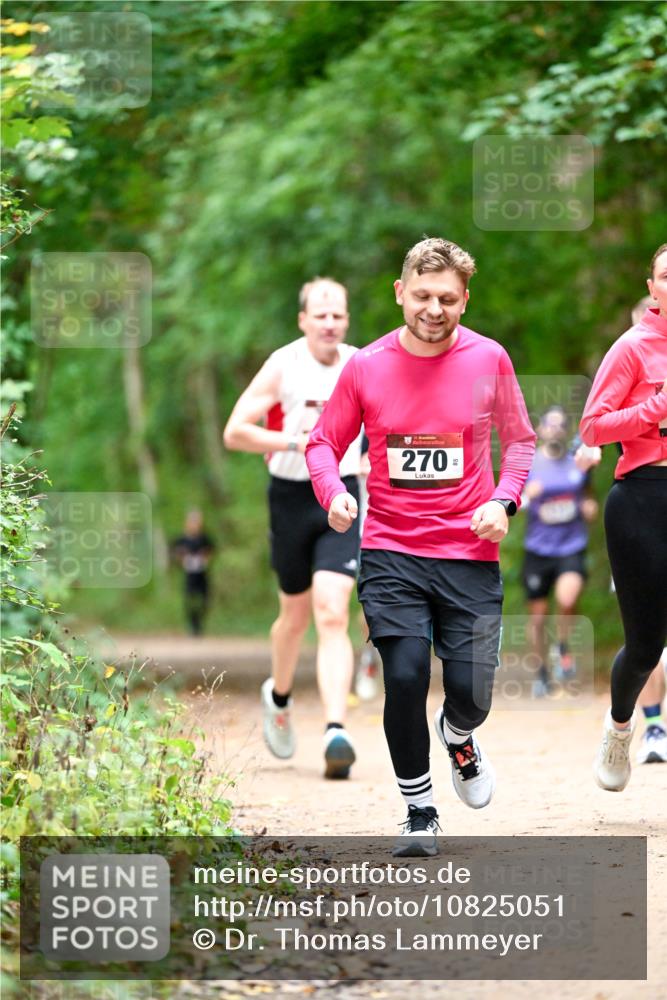 11.10.2026 - Bramfelder Halbmarathon 2026 Dr. Thomas Lammeyer http://msf.ph/oto/10825051 11.10.2026 10:47:19 Laufen 270 meine-sportfotos.de