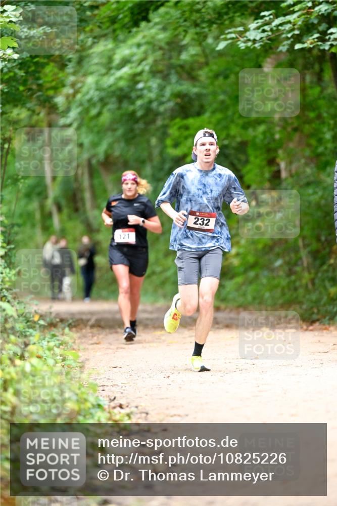 11.10.2026 - Bramfelder Halbmarathon 2026 Dr. Thomas Lammeyer http://msf.ph/oto/10825226 11.10.2026 10:48:37 Laufen 121, 232 meine-sportfotos.de