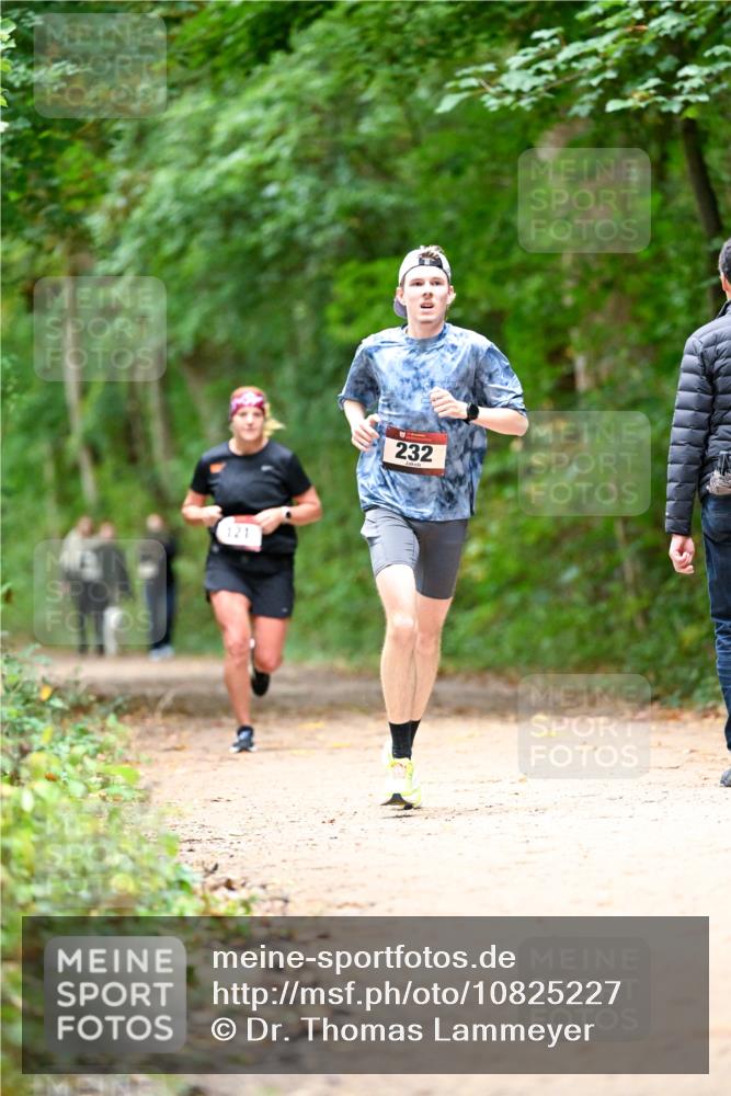 11.10.2026 - Bramfelder Halbmarathon 2026 Dr. Thomas Lammeyer http://msf.ph/oto/10825227 11.10.2026 10:48:37 Laufen 121, 232 meine-sportfotos.de