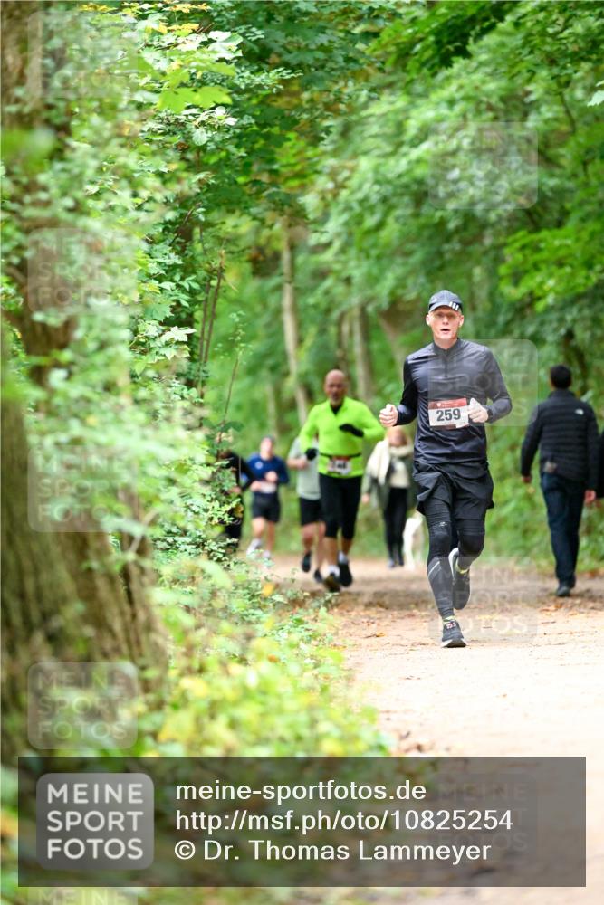 11.10.2026 - Bramfelder Halbmarathon 2026 Dr. Thomas Lammeyer http://msf.ph/oto/10825254 11.10.2026 10:48:50 Laufen 259 meine-sportfotos.de
