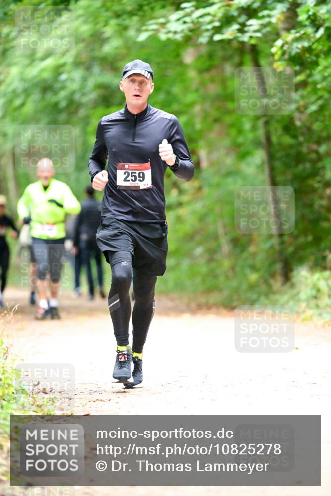 11.10.2026 - Bramfelder Halbmarathon 2026 Dr. Thomas Lammeyer http://msf.ph/oto/10825278 11.10.2026 10:48:53 Laufen 259, 274 meine-sportfotos.de