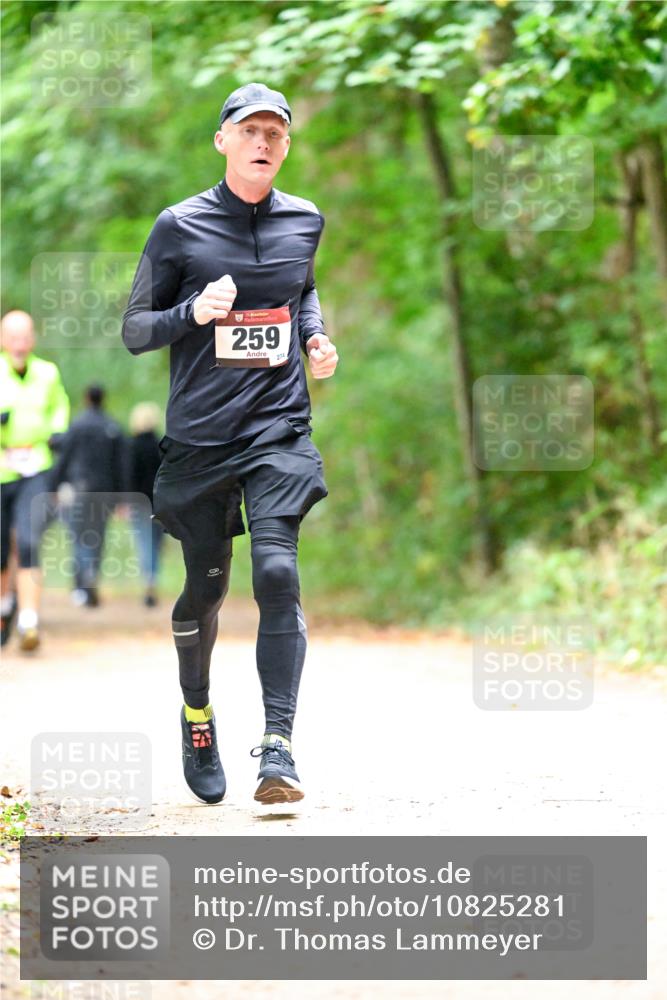 11.10.2026 - Bramfelder Halbmarathon 2026 Dr. Thomas Lammeyer http://msf.ph/oto/10825281 11.10.2026 10:48:54 Laufen 259 meine-sportfotos.de