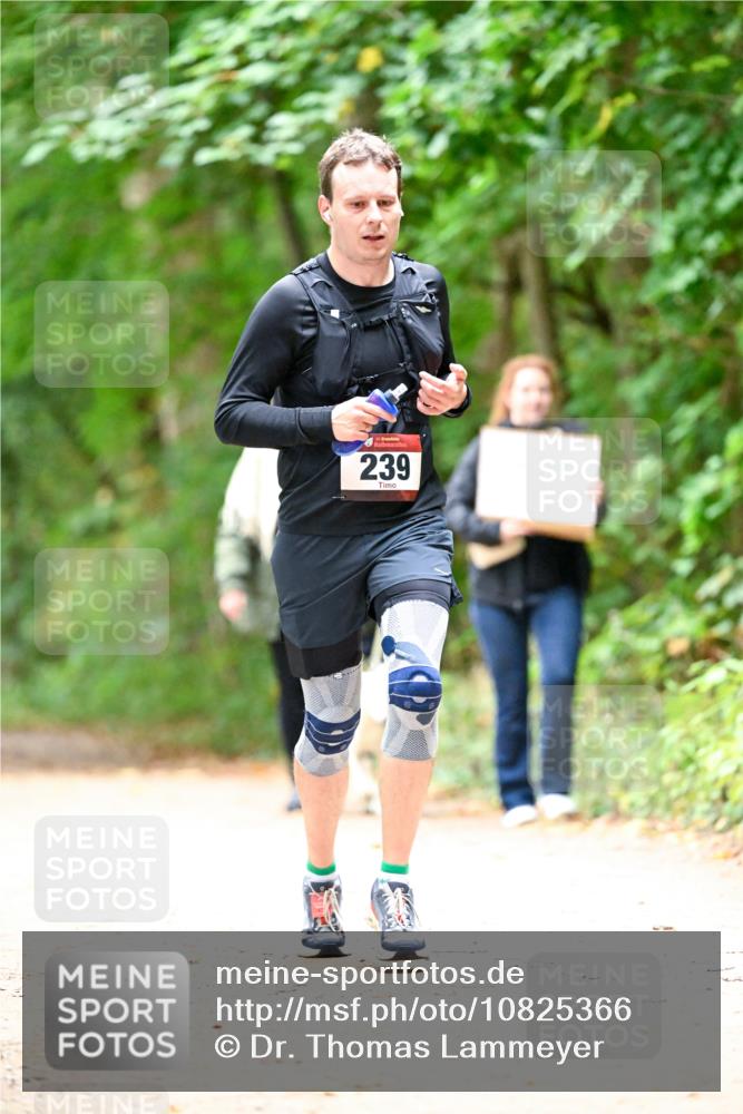 11.10.2026 - Bramfelder Halbmarathon 2026 Dr. Thomas Lammeyer http://msf.ph/oto/10825366 11.10.2026 10:49:21 Laufen 239 meine-sportfotos.de