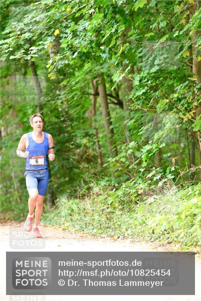11.10.2026 - Bramfelder Halbmarathon 2026 Dr. Thomas Lammeyer http://msf.ph/oto/10825454 11.10.2026 10:50:05 Laufen 9 meine-sportfotos.de