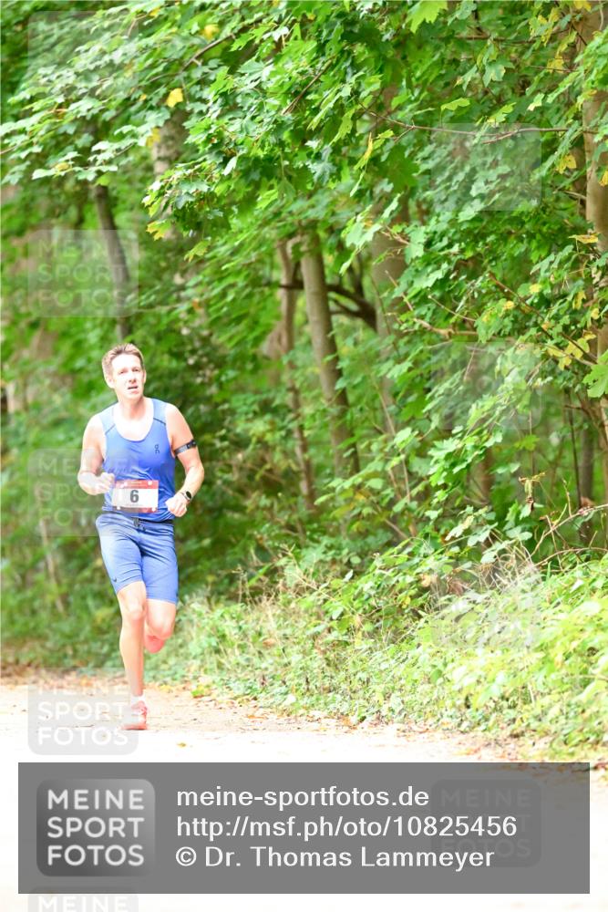 11.10.2026 - Bramfelder Halbmarathon 2026 Dr. Thomas Lammeyer http://msf.ph/oto/10825456 11.10.2026 10:50:05 Laufen  meine-sportfotos.de