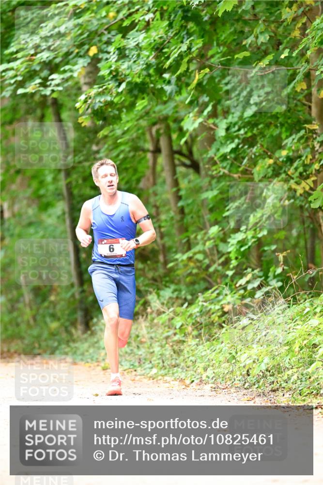 11.10.2026 - Bramfelder Halbmarathon 2026 Dr. Thomas Lammeyer http://msf.ph/oto/10825461 11.10.2026 10:50:06 Laufen 6 meine-sportfotos.de