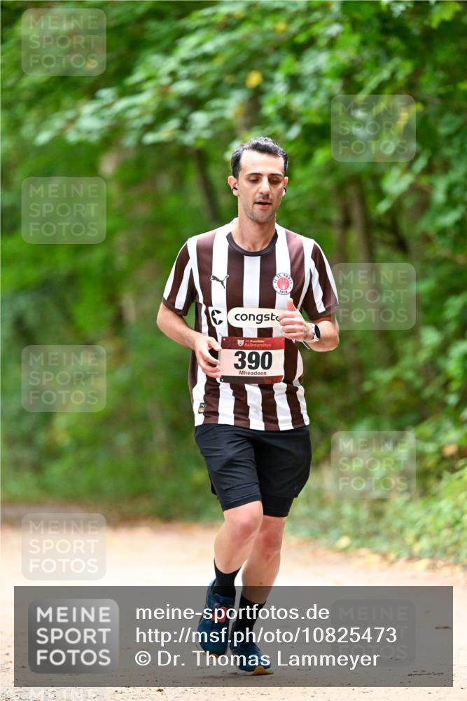 11.10.2026 - Bramfelder Halbmarathon 2026 Dr. Thomas Lammeyer http://msf.ph/oto/10825473 11.10.2026 10:50:08 Laufen 390, 1910 meine-sportfotos.de