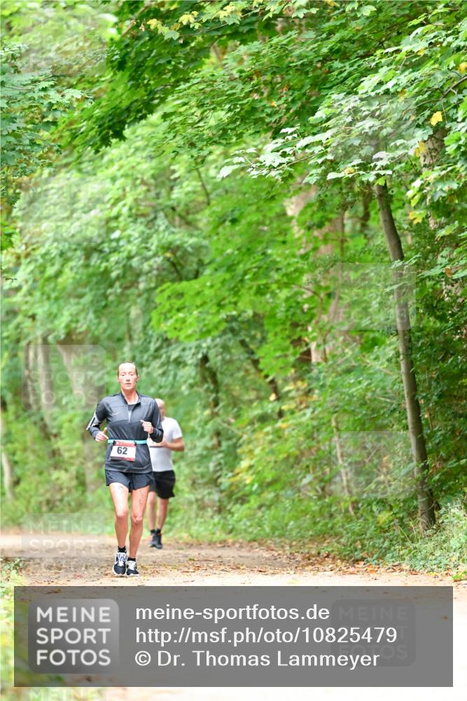 11.10.2026 - Bramfelder Halbmarathon 2026 Dr. Thomas Lammeyer http://msf.ph/oto/10825479 11.10.2026 10:50:12 Laufen 62 meine-sportfotos.de