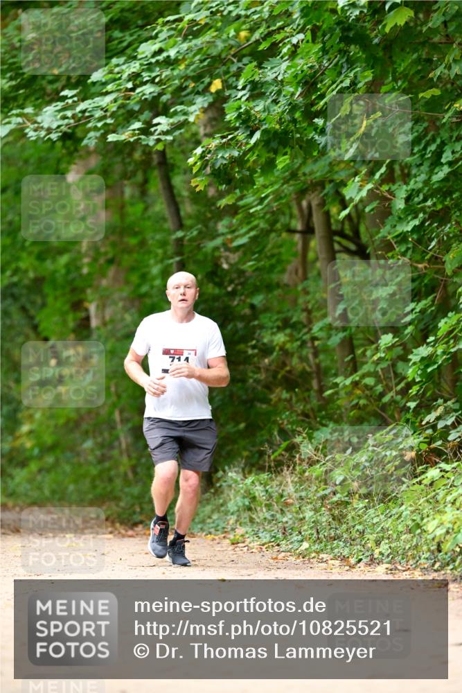 11.10.2026 - Bramfelder Halbmarathon 2026 Dr. Thomas Lammeyer http://msf.ph/oto/10825521 11.10.2026 10:50:20 Laufen 26, 711 meine-sportfotos.de