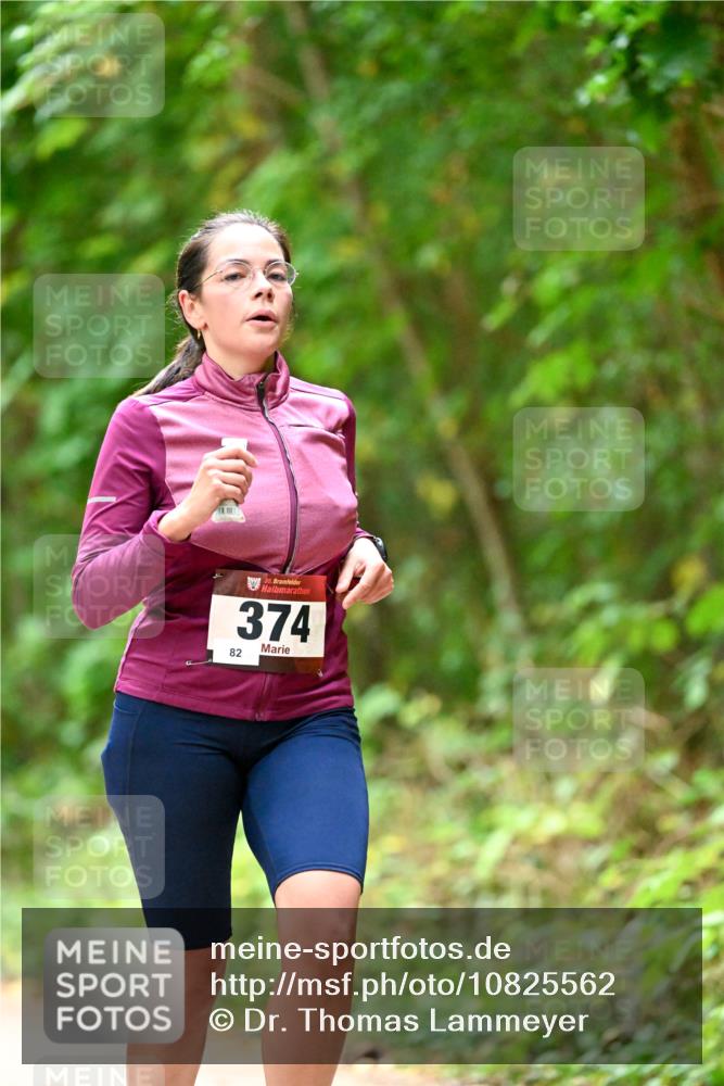 11.10.2026 - Bramfelder Halbmarathon 2026 Dr. Thomas Lammeyer http://msf.ph/oto/10825562 11.10.2026 10:50:30 Laufen 35, 374, 82 meine-sportfotos.de