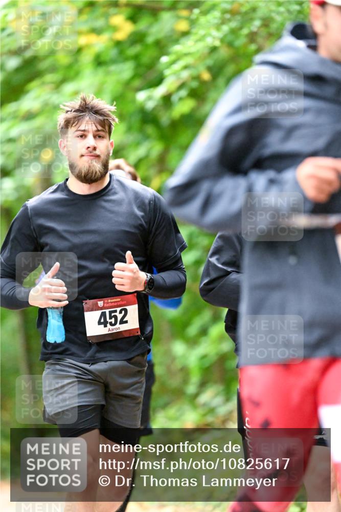 11.10.2026 - Bramfelder Halbmarathon 2026 Dr. Thomas Lammeyer http://msf.ph/oto/10825617 11.10.2026 10:50:43 Laufen 35, 452 meine-sportfotos.de