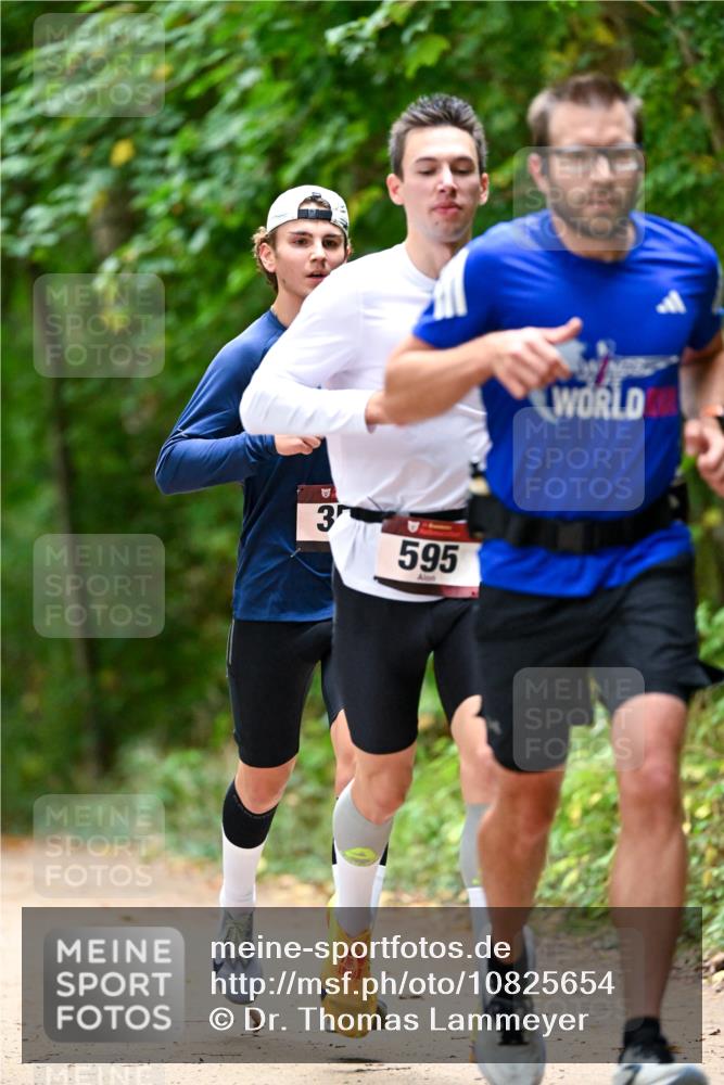 11.10.2026 - Bramfelder Halbmarathon 2026 Dr. Thomas Lammeyer http://msf.ph/oto/10825654 11.10.2026 10:50:51 Laufen 3, 595 meine-sportfotos.de