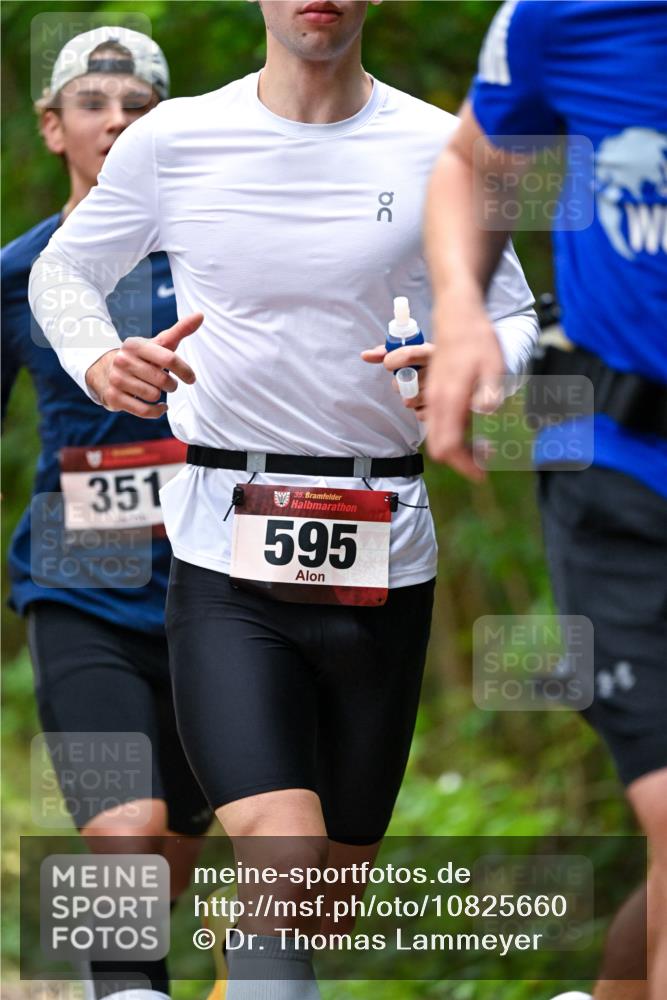 11.10.2026 - Bramfelder Halbmarathon 2026 Dr. Thomas Lammeyer http://msf.ph/oto/10825660 11.10.2026 10:50:52 Laufen 351, 35, 595 meine-sportfotos.de