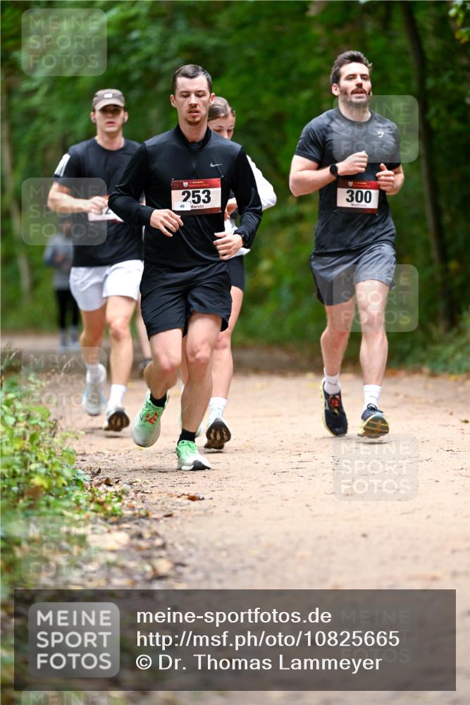 11.10.2026 - Bramfelder Halbmarathon 2026 Dr. Thomas Lammeyer http://msf.ph/oto/10825665 11.10.2026 10:50:55 Laufen 253, 49, 300 meine-sportfotos.de