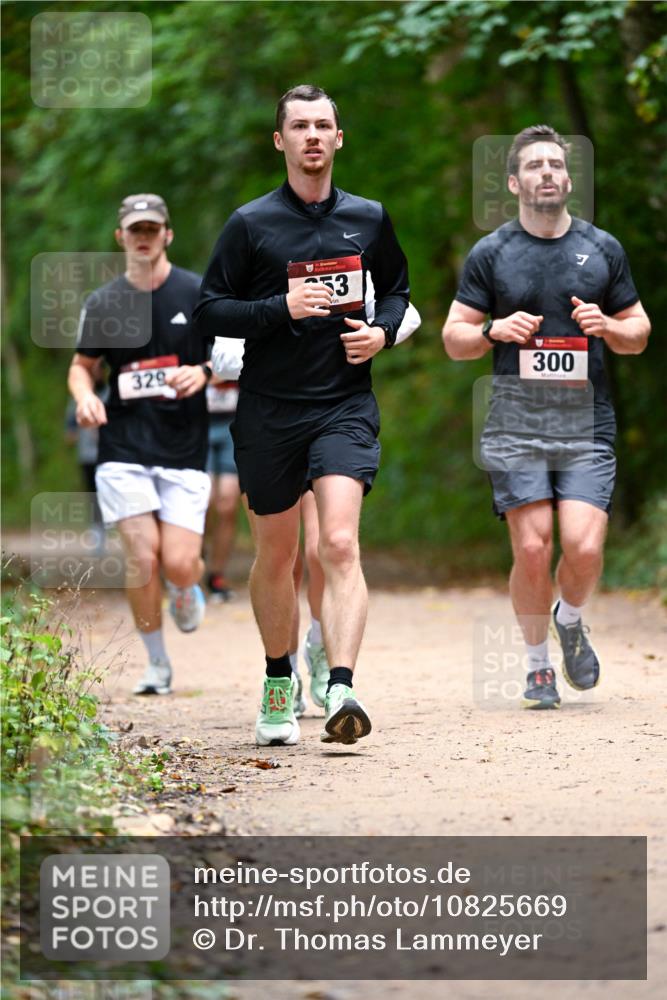 11.10.2026 - Bramfelder Halbmarathon 2026 Dr. Thomas Lammeyer http://msf.ph/oto/10825669 11.10.2026 10:50:55 Laufen 329, 53, 300 meine-sportfotos.de