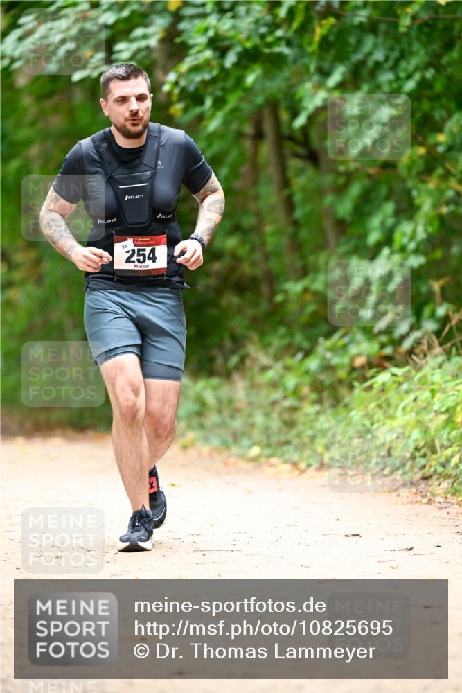 11.10.2026 - Bramfelder Halbmarathon 2026 Dr. Thomas Lammeyer http://msf.ph/oto/10825695 11.10.2026 10:51:01 Laufen 34, 254 meine-sportfotos.de
