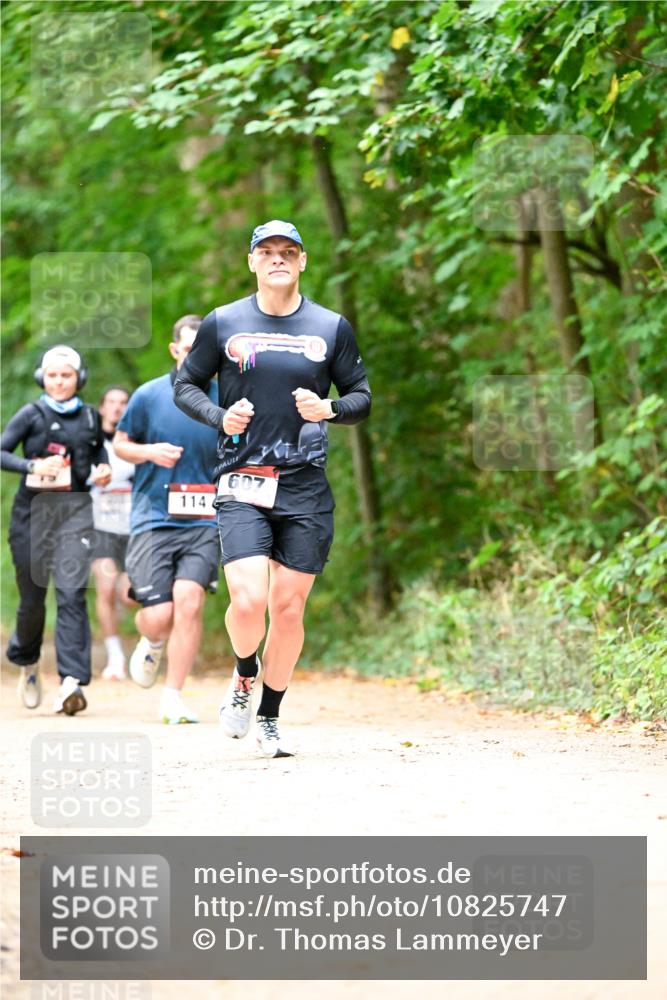 11.10.2026 - Bramfelder Halbmarathon 2026 Dr. Thomas Lammeyer http://msf.ph/oto/10825747 11.10.2026 10:51:20 Laufen 114, 607 meine-sportfotos.de