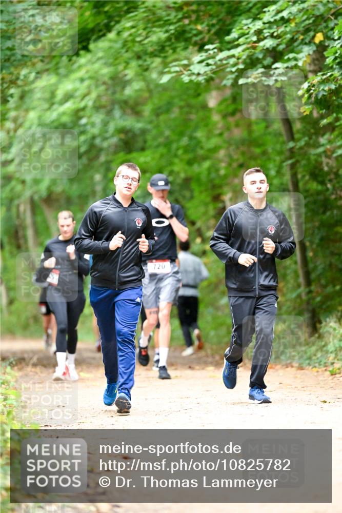 11.10.2026 - Bramfelder Halbmarathon 2026 Dr. Thomas Lammeyer http://msf.ph/oto/10825782 11.10.2026 10:51:33 Laufen 720 meine-sportfotos.de