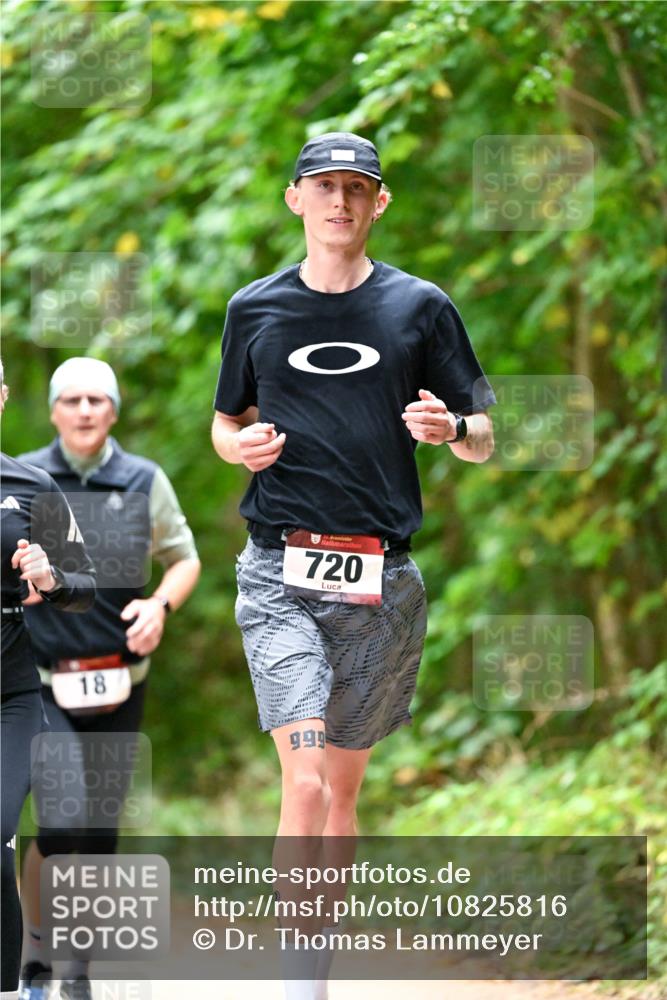 11.10.2026 - Bramfelder Halbmarathon 2026 Dr. Thomas Lammeyer http://msf.ph/oto/10825816 11.10.2026 10:51:39 Laufen 720, 18, 999 meine-sportfotos.de