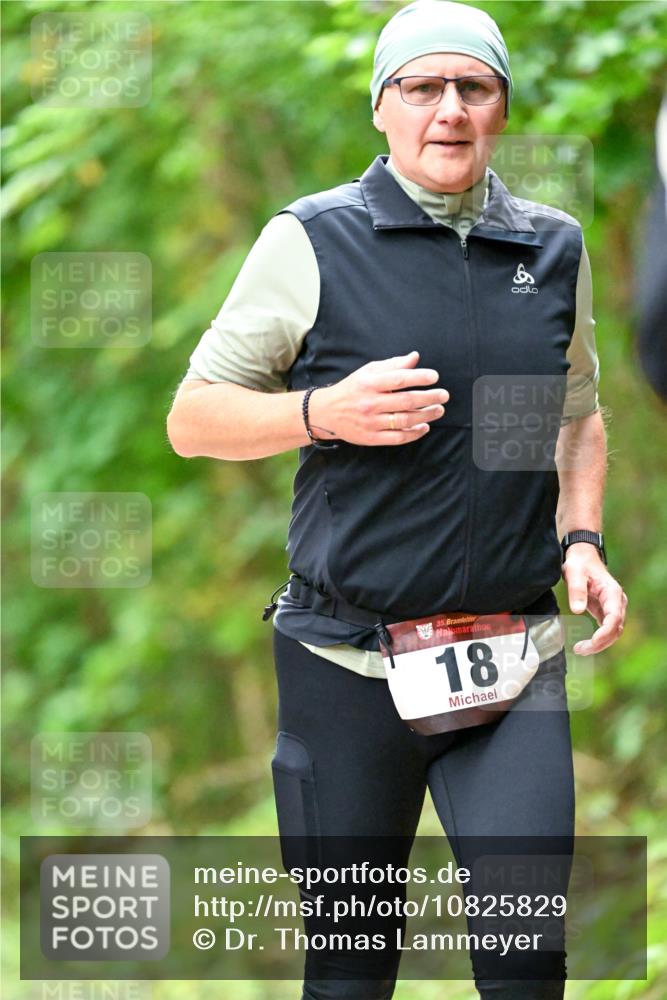 11.10.2026 - Bramfelder Halbmarathon 2026 Dr. Thomas Lammeyer http://msf.ph/oto/10825829 11.10.2026 10:51:41 Laufen 35, 18 meine-sportfotos.de