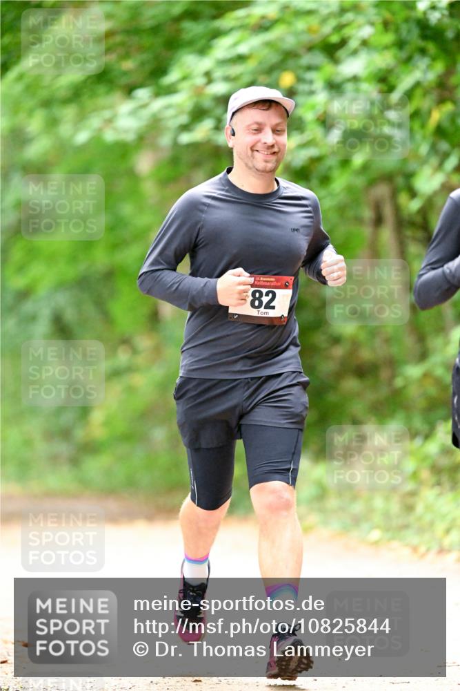 11.10.2026 - Bramfelder Halbmarathon 2026 Dr. Thomas Lammeyer http://msf.ph/oto/10825844 11.10.2026 10:51:45 Laufen 35, 82 meine-sportfotos.de