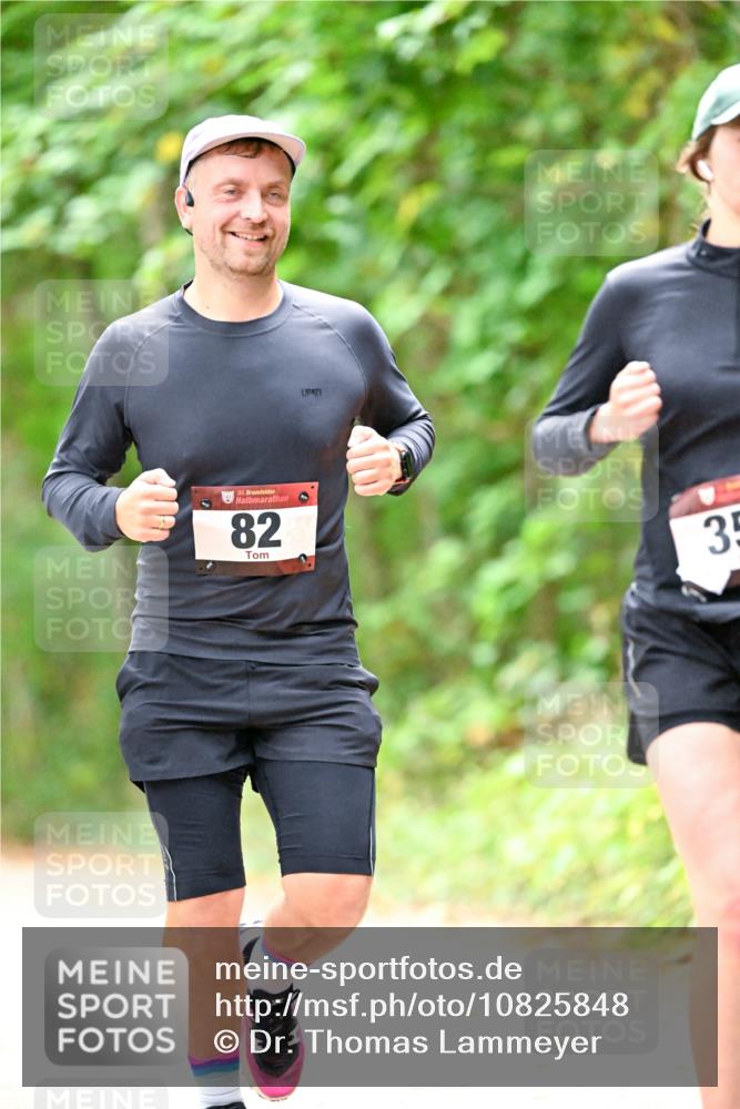 11.10.2026 - Bramfelder Halbmarathon 2026 Dr. Thomas Lammeyer http://msf.ph/oto/10825848 11.10.2026 10:51:45 Laufen 35, 82, 35 meine-sportfotos.de
