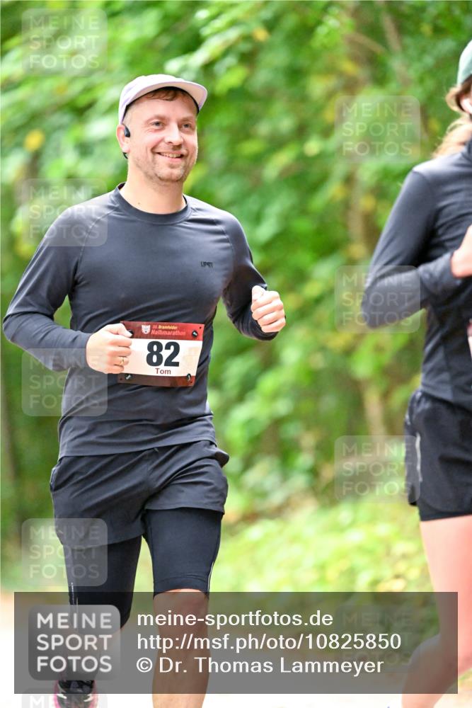 11.10.2026 - Bramfelder Halbmarathon 2026 Dr. Thomas Lammeyer http://msf.ph/oto/10825850 11.10.2026 10:51:46 Laufen 82, 35, 739 meine-sportfotos.de