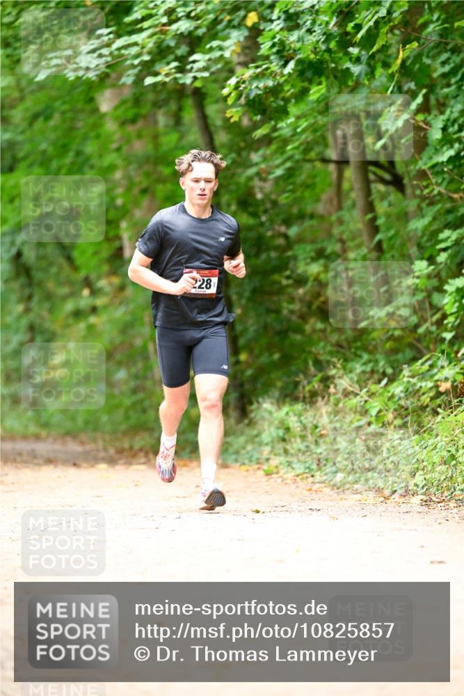 11.10.2026 - Bramfelder Halbmarathon 2026 Dr. Thomas Lammeyer http://msf.ph/oto/10825857 11.10.2026 10:51:52 Laufen 228 meine-sportfotos.de
