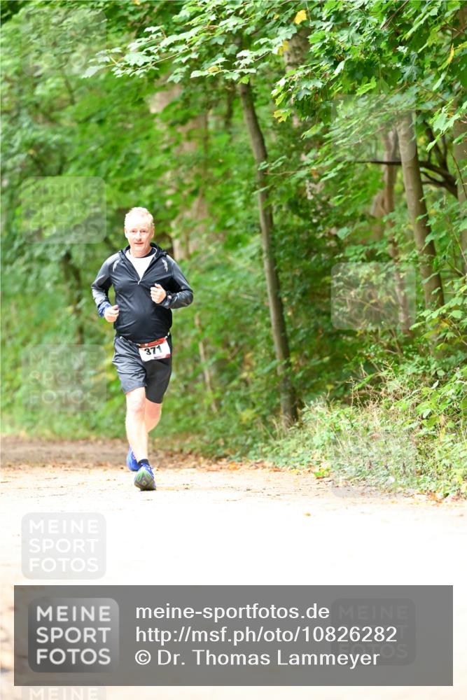 11.10.2026 - Bramfelder Halbmarathon 2026 Dr. Thomas Lammeyer http://msf.ph/oto/10826282 11.10.2026 10:54:31 Laufen 371 meine-sportfotos.de