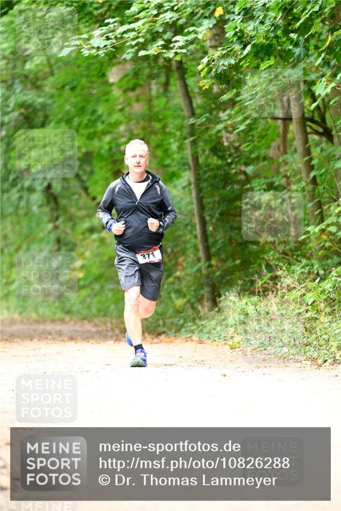 11.10.2026 - Bramfelder Halbmarathon 2026 Dr. Thomas Lammeyer http://msf.ph/oto/10826288 11.10.2026 10:54:32 Laufen 371 meine-sportfotos.de