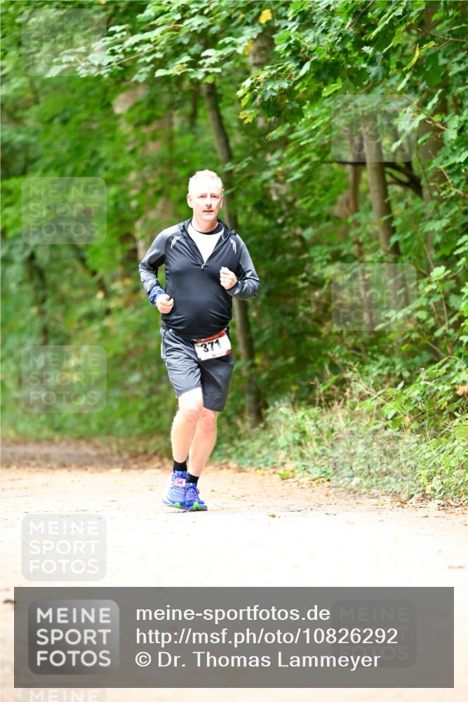 11.10.2026 - Bramfelder Halbmarathon 2026 Dr. Thomas Lammeyer http://msf.ph/oto/10826292 11.10.2026 10:54:33 Laufen 371 meine-sportfotos.de