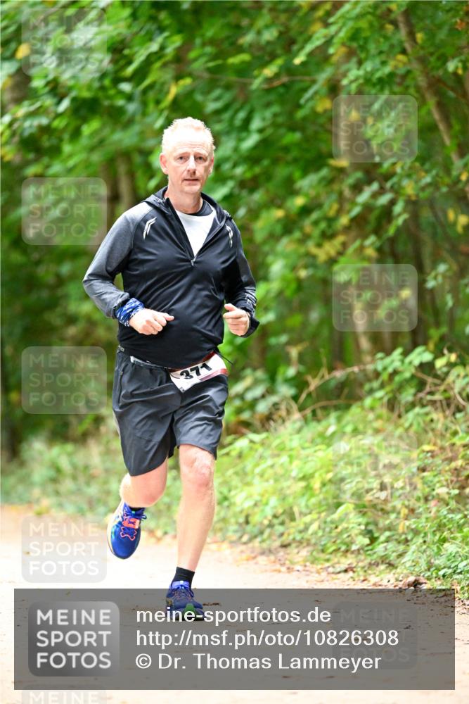 11.10.2026 - Bramfelder Halbmarathon 2026 Dr. Thomas Lammeyer http://msf.ph/oto/10826308 11.10.2026 10:54:35 Laufen 371 meine-sportfotos.de