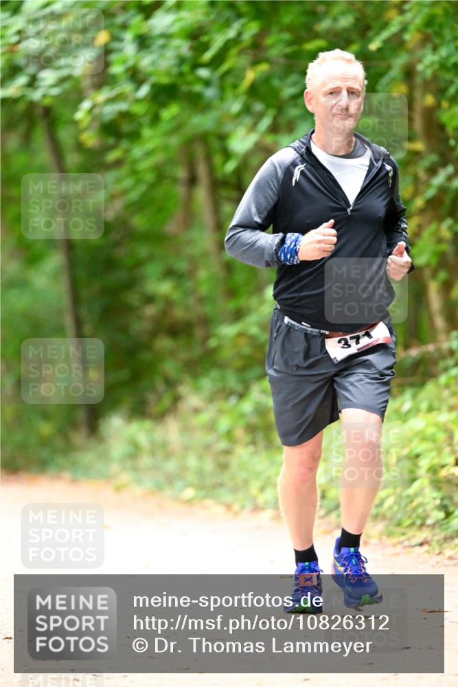 11.10.2026 - Bramfelder Halbmarathon 2026 Dr. Thomas Lammeyer http://msf.ph/oto/10826312 11.10.2026 10:54:35 Laufen 371 meine-sportfotos.de