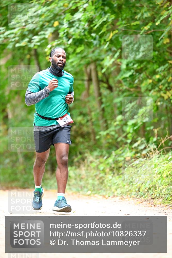 11.10.2026 - Bramfelder Halbmarathon 2026 Dr. Thomas Lammeyer http://msf.ph/oto/10826337 11.10.2026 10:55:09 Laufen  meine-sportfotos.de