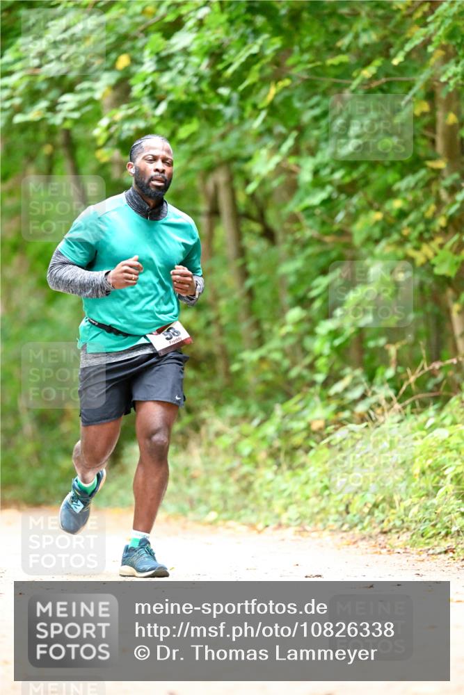 11.10.2026 - Bramfelder Halbmarathon 2026 Dr. Thomas Lammeyer http://msf.ph/oto/10826338 11.10.2026 10:55:10 Laufen 96 meine-sportfotos.de