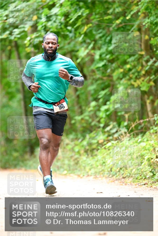 11.10.2026 - Bramfelder Halbmarathon 2026 Dr. Thomas Lammeyer http://msf.ph/oto/10826340 11.10.2026 10:55:10 Laufen 98 meine-sportfotos.de