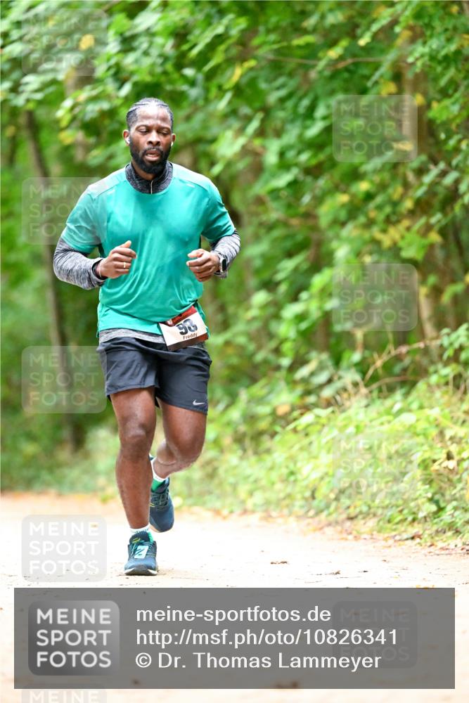 11.10.2026 - Bramfelder Halbmarathon 2026 Dr. Thomas Lammeyer http://msf.ph/oto/10826341 11.10.2026 10:55:10 Laufen 98 meine-sportfotos.de