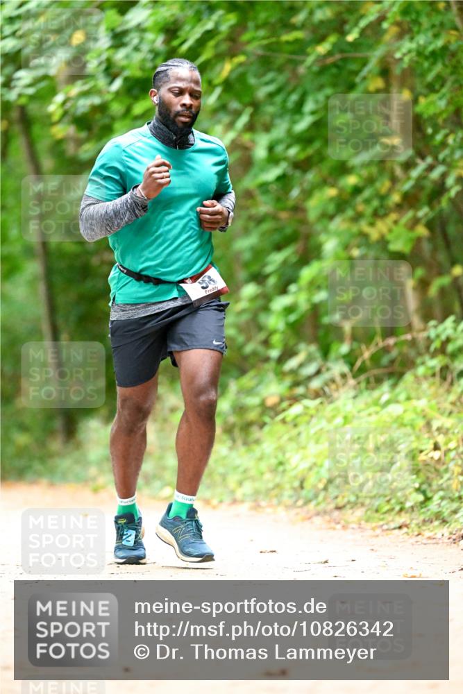 11.10.2026 - Bramfelder Halbmarathon 2026 Dr. Thomas Lammeyer http://msf.ph/oto/10826342 11.10.2026 10:55:10 Laufen  meine-sportfotos.de