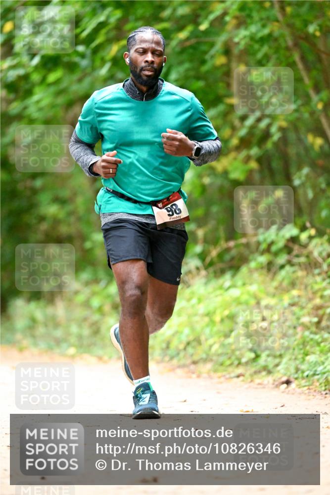 11.10.2026 - Bramfelder Halbmarathon 2026 Dr. Thomas Lammeyer http://msf.ph/oto/10826346 11.10.2026 10:55:11 Laufen 98 meine-sportfotos.de
