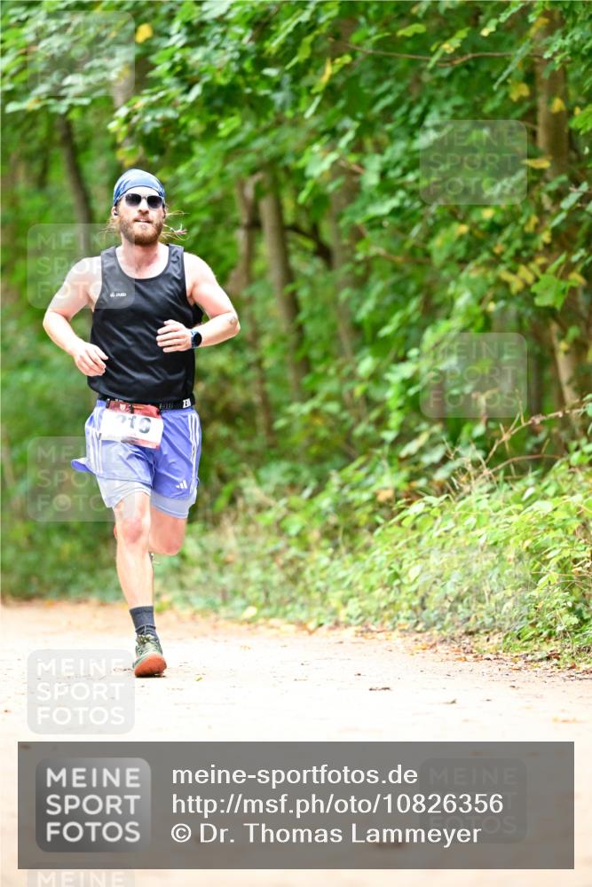 11.10.2026 - Bramfelder Halbmarathon 2026 Dr. Thomas Lammeyer http://msf.ph/oto/10826356 11.10.2026 10:55:19 Laufen 10 meine-sportfotos.de