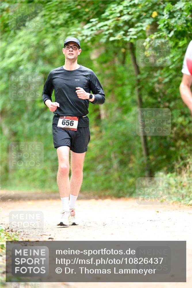 11.10.2026 - Bramfelder Halbmarathon 2026 Dr. Thomas Lammeyer http://msf.ph/oto/10826437 11.10.2026 10:55:59 Laufen 656 meine-sportfotos.de