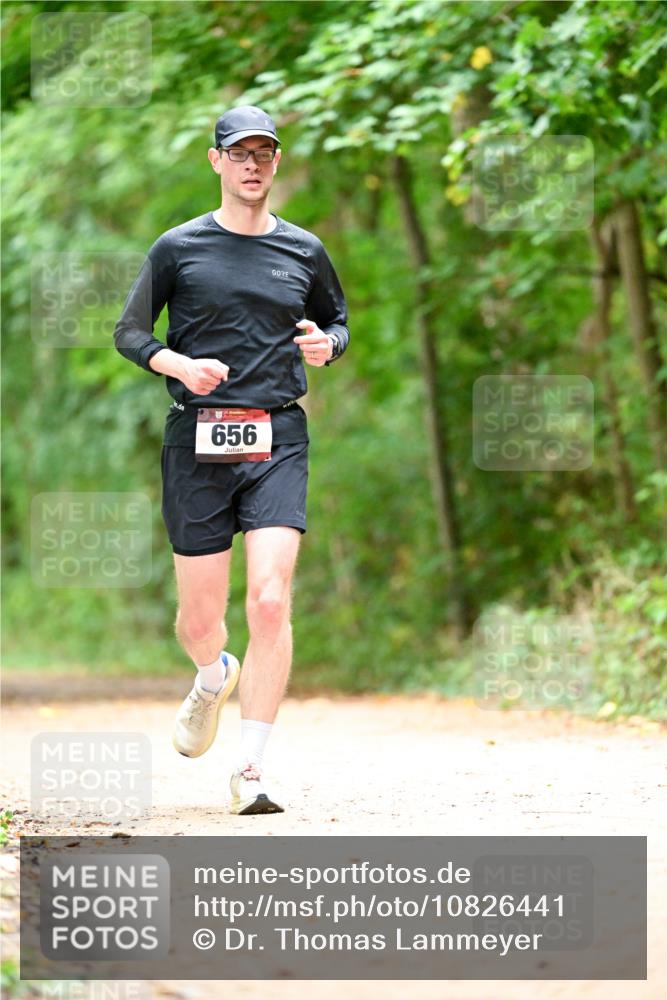 11.10.2026 - Bramfelder Halbmarathon 2026 Dr. Thomas Lammeyer http://msf.ph/oto/10826441 11.10.2026 10:55:59 Laufen 656 meine-sportfotos.de