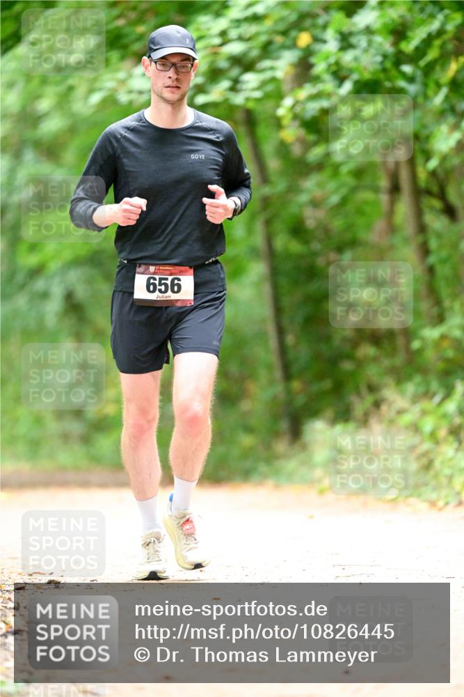 11.10.2026 - Bramfelder Halbmarathon 2026 Dr. Thomas Lammeyer http://msf.ph/oto/10826445 11.10.2026 10:56:00 Laufen 656 meine-sportfotos.de