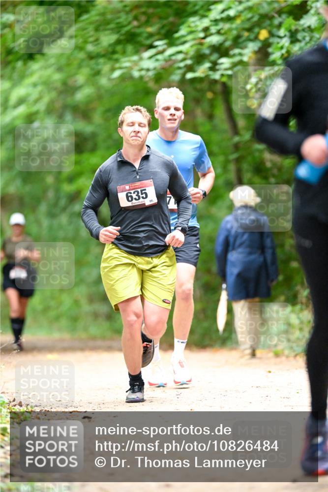 11.10.2026 - Bramfelder Halbmarathon 2026 Dr. Thomas Lammeyer http://msf.ph/oto/10826484 11.10.2026 10:56:26 Laufen 635, 98 meine-sportfotos.de