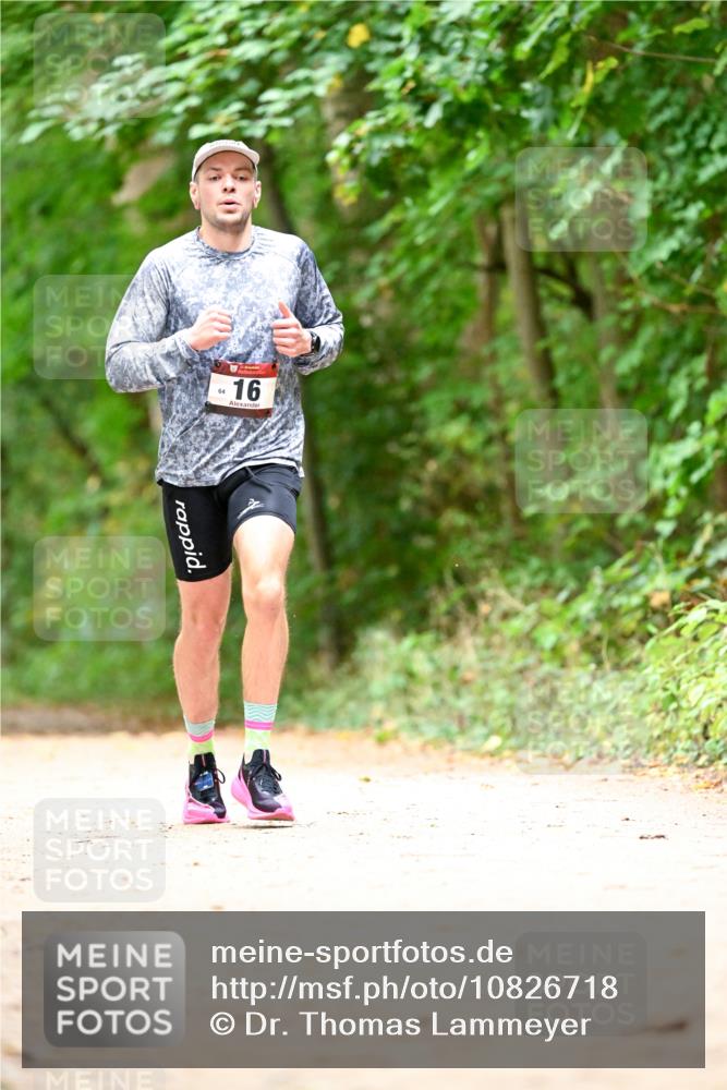 11.10.2026 - Bramfelder Halbmarathon 2026 Dr. Thomas Lammeyer http://msf.ph/oto/10826718 11.10.2026 10:58:10 Laufen 16 meine-sportfotos.de