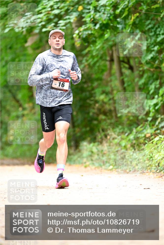 11.10.2026 - Bramfelder Halbmarathon 2026 Dr. Thomas Lammeyer http://msf.ph/oto/10826719 11.10.2026 10:58:11 Laufen 16 meine-sportfotos.de