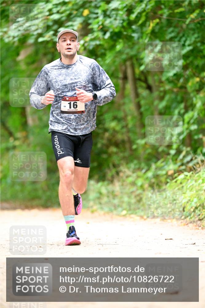 11.10.2026 - Bramfelder Halbmarathon 2026 Dr. Thomas Lammeyer http://msf.ph/oto/10826722 11.10.2026 10:58:11 Laufen 64, 35, 16 meine-sportfotos.de