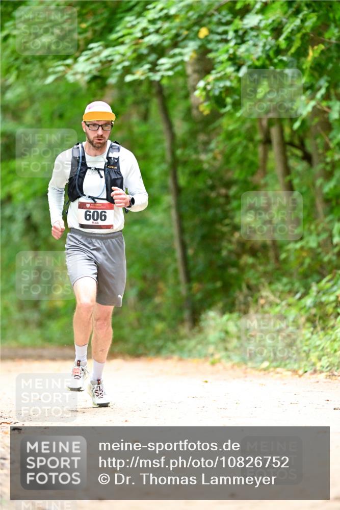 11.10.2026 - Bramfelder Halbmarathon 2026 Dr. Thomas Lammeyer http://msf.ph/oto/10826752 11.10.2026 10:58:21 Laufen 606 meine-sportfotos.de